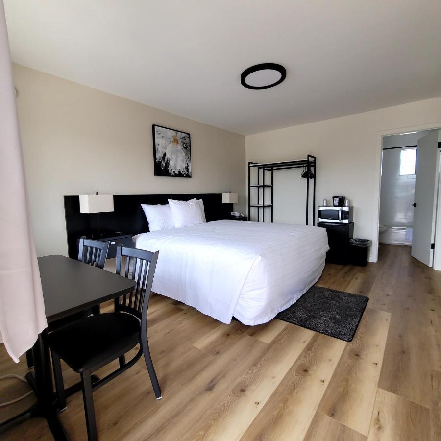 Richland Inn And Suites Bagian luar foto