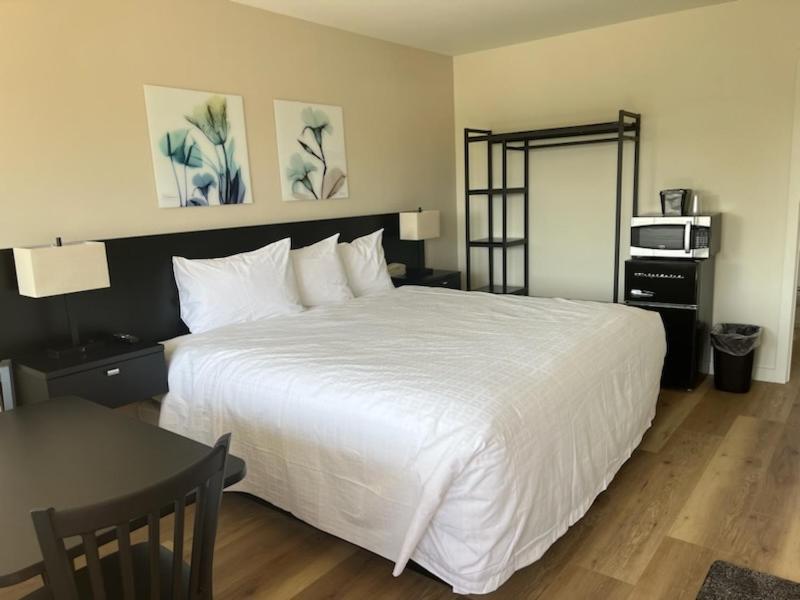 Richland Inn And Suites Bagian luar foto