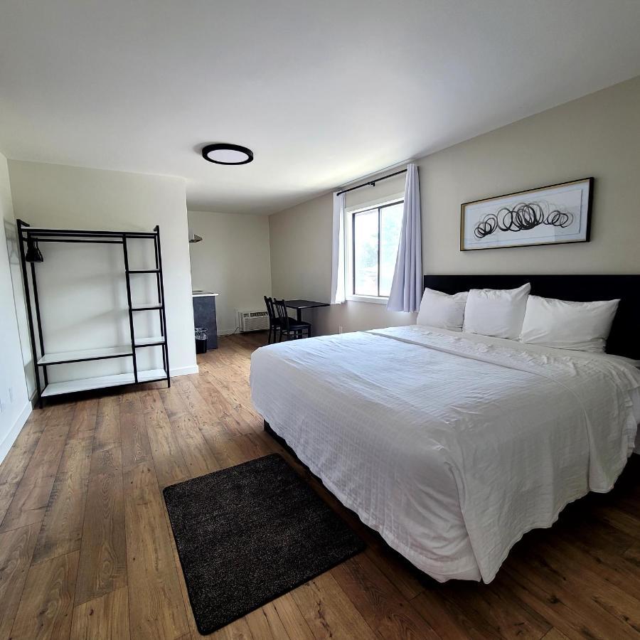 Richland Inn And Suites Bagian luar foto